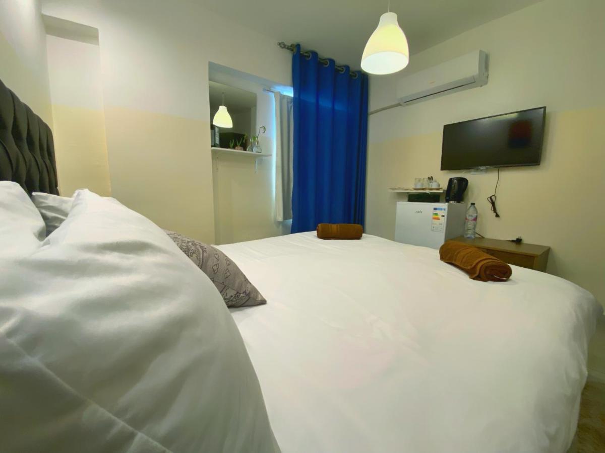 The Castle Star Hostel Amman Exterior photo